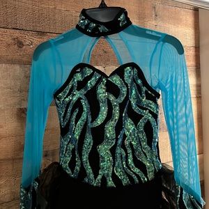 Weissman dance costume. Childs Intermediate.